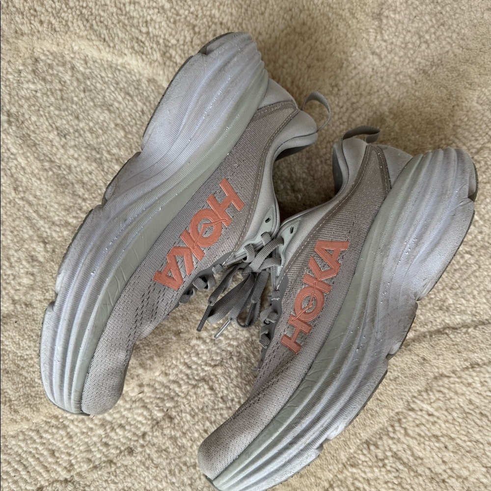 Hoka One One Bondi 8 Running Shoes - women’s 7.5